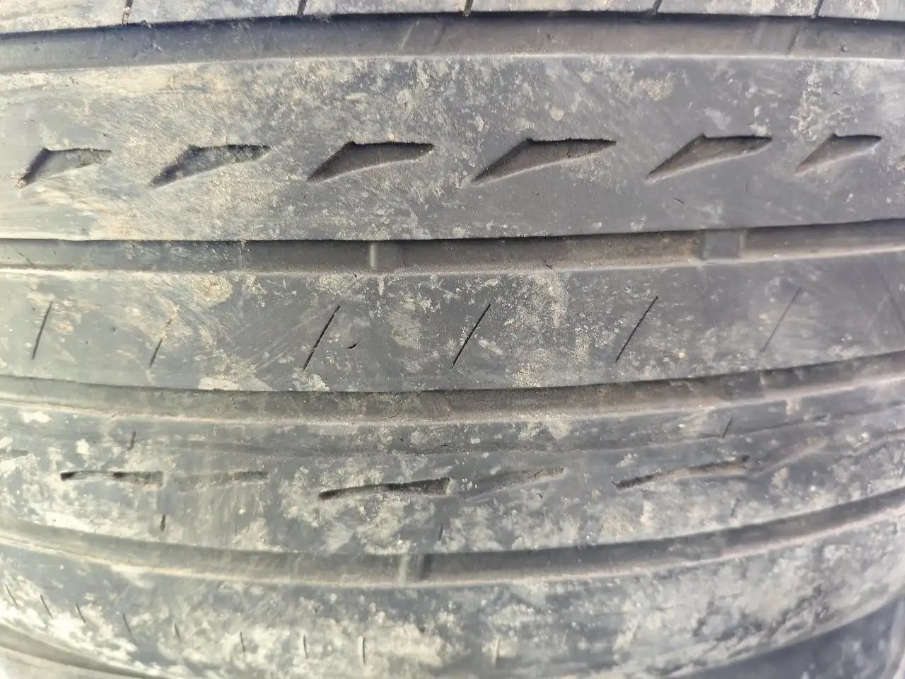 Комплект летних шин Bridgestone 245/45 R18 - Шины и диски (Авто) в Челябинск