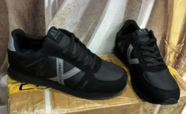 Кроссовки Armani exchange и ветровка Nike - Кофты в Челябинск