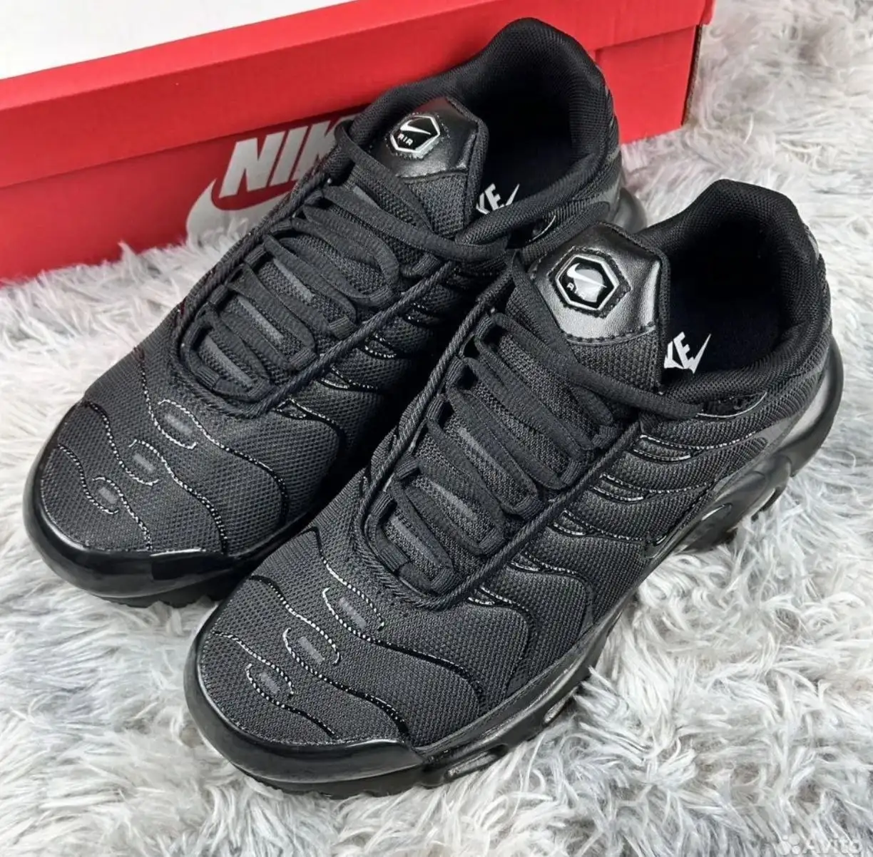 Продажа Nike Air Max Plus 38 размера - Обувь (Одежда) в Челябинск