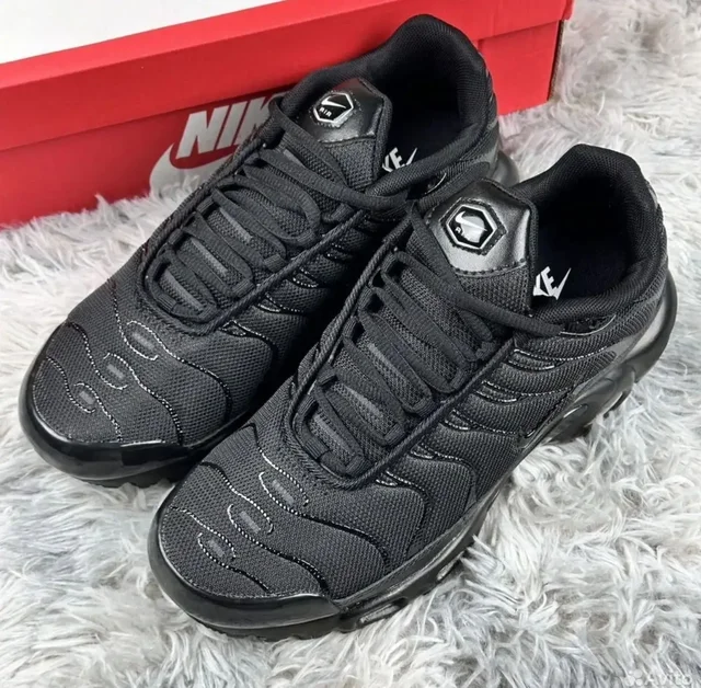 Продажа Nike Air Max Plus 38 размера - Кроссовки в Челябинск