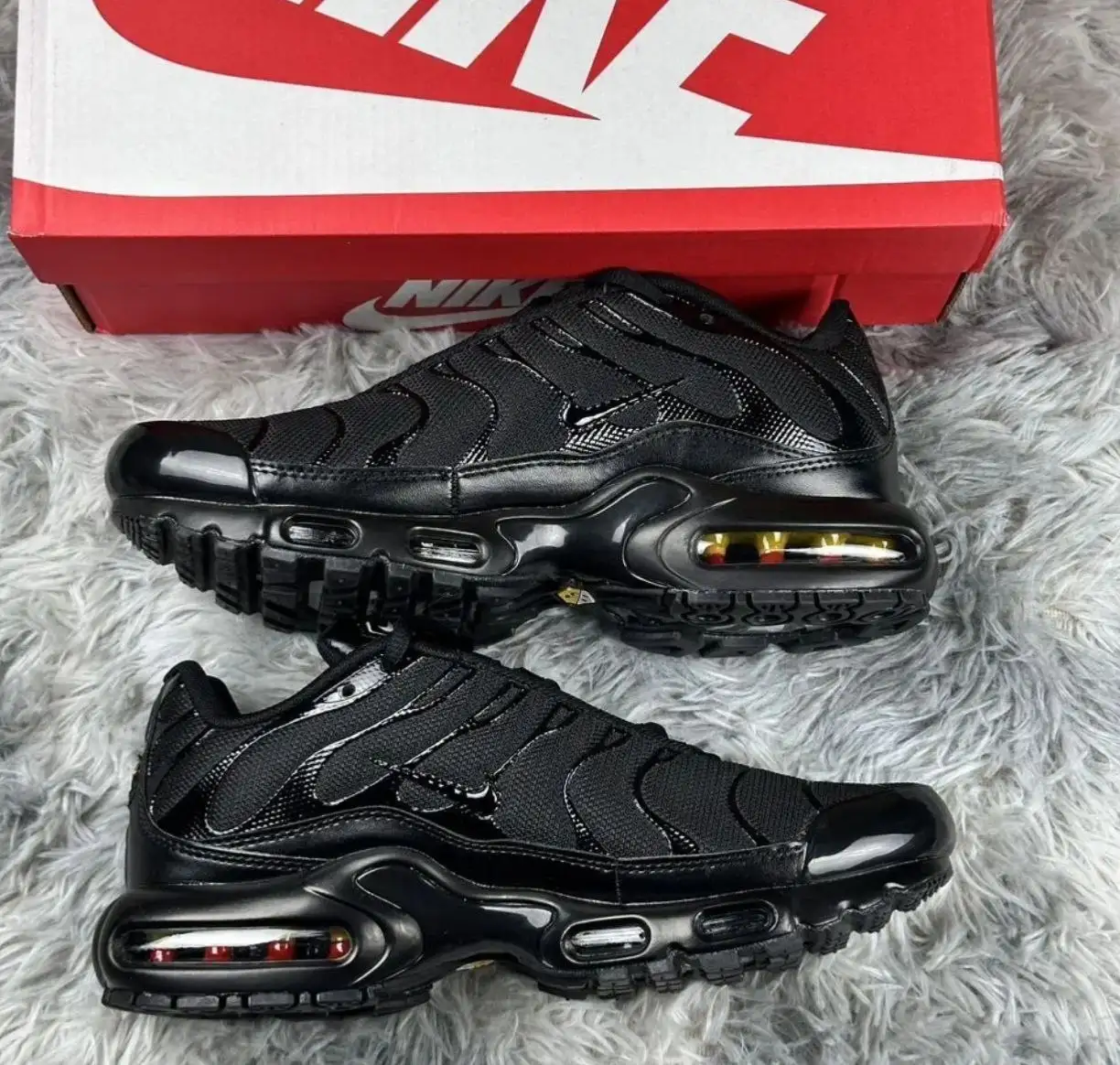 Продажа Nike Air Max Plus 38 размера - Обувь (Одежда) в Челябинск