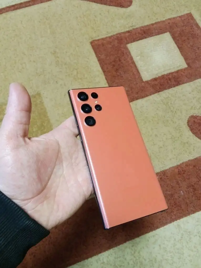 Samsung Galaxy S22 Ultra с замененным экраном - Смартфоны (Электроника) в Челябинск