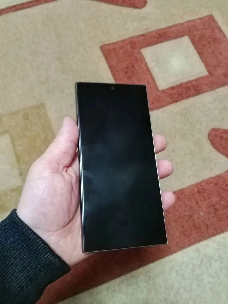 Samsung Galaxy S22 Ultra с замененным экраном - Смартфоны (Электроника) в Челябинск