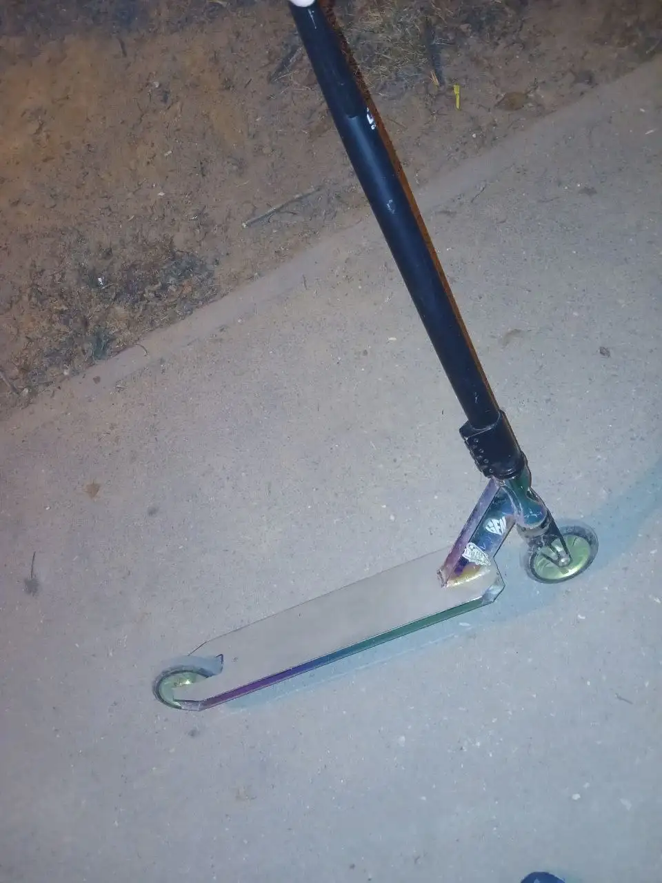 Трюковой самокат с небольшим люфтом руля - Самокаты (Хобби и отдых) в Челябинск