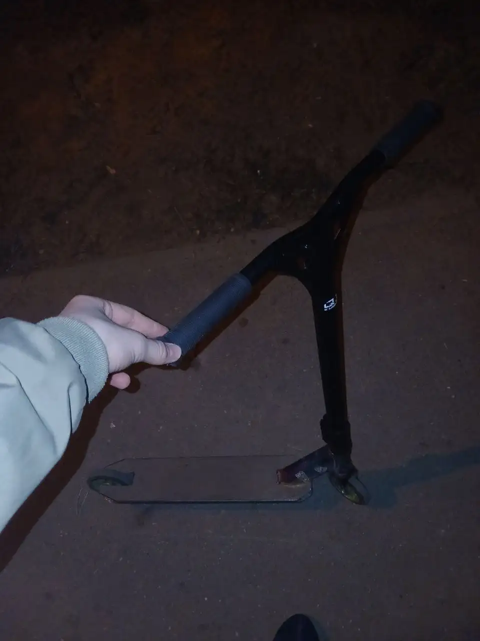 Трюковой самокат с небольшим люфтом руля - Самокаты (Хобби и отдых) в Челябинск