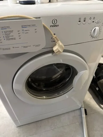 Срочная продажа машинки старенькой - Товары для детей в Челябинск