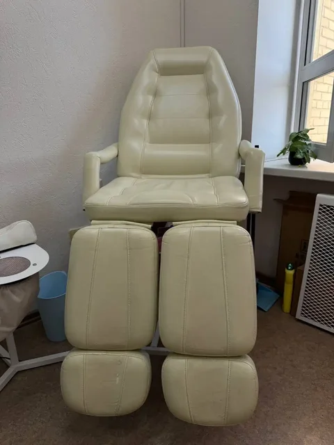 Педикюрное кресло с механической регулировкой - Электроника для курения в Челябинск