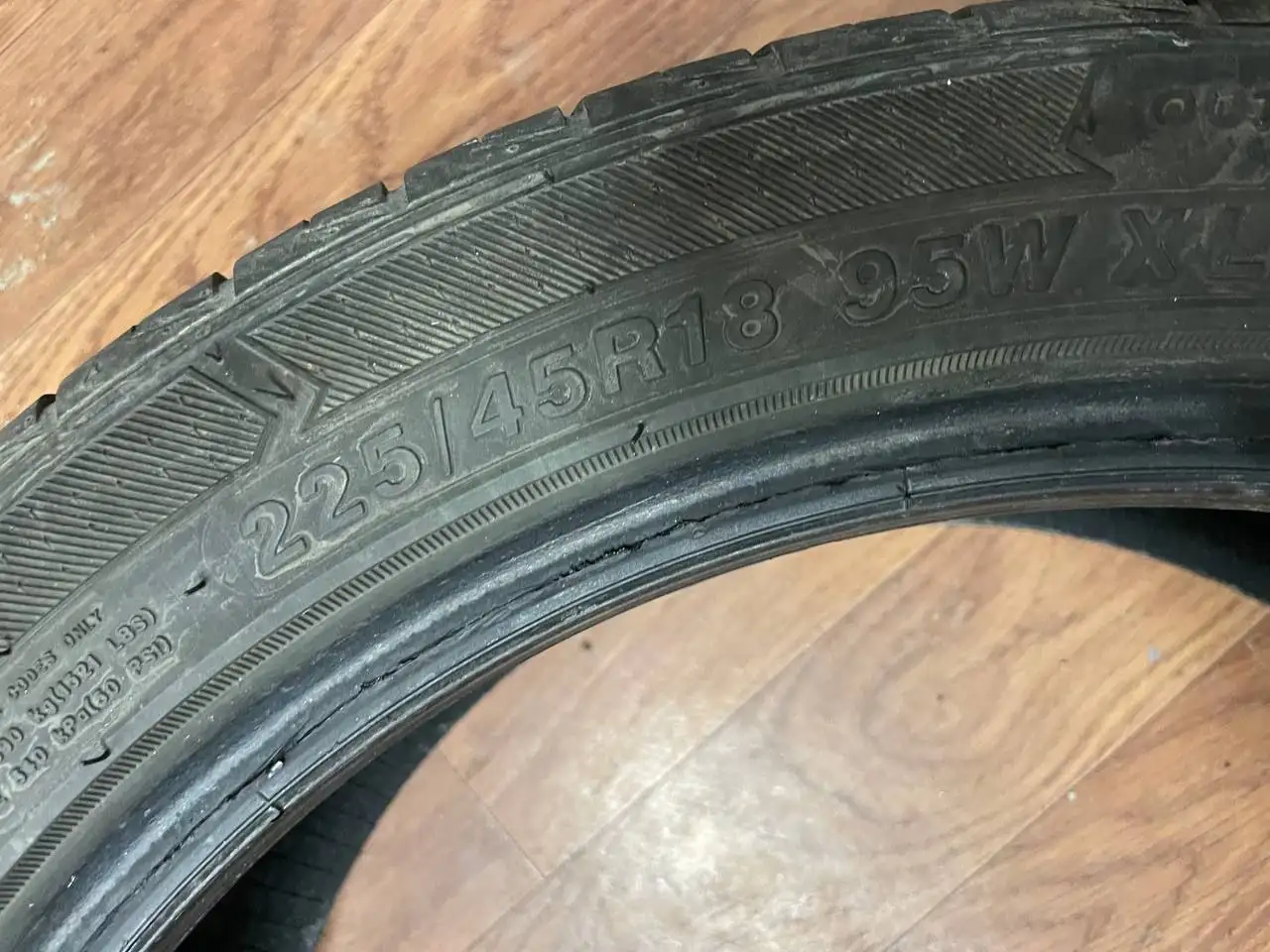 Летняя резина без грыж - Шины (Запчасти) в Челябинск