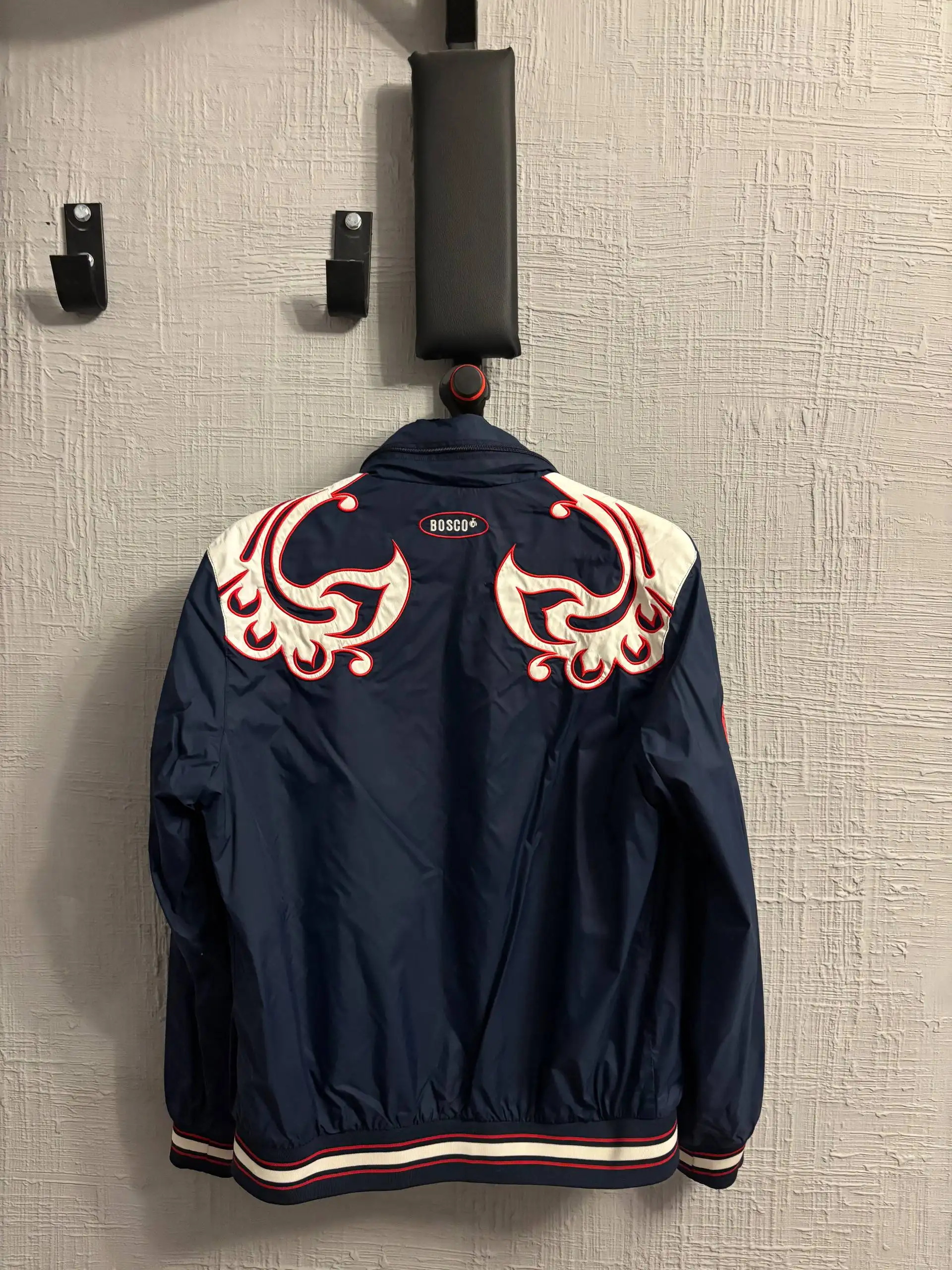 Продам вещи в хорошем состоянии - Барахолка в Челябинск