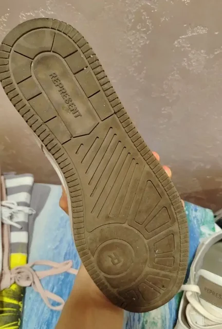 Обувь REPRESENT оригинал, размер 43 - Верхняя одежда и футболки в Челябинск