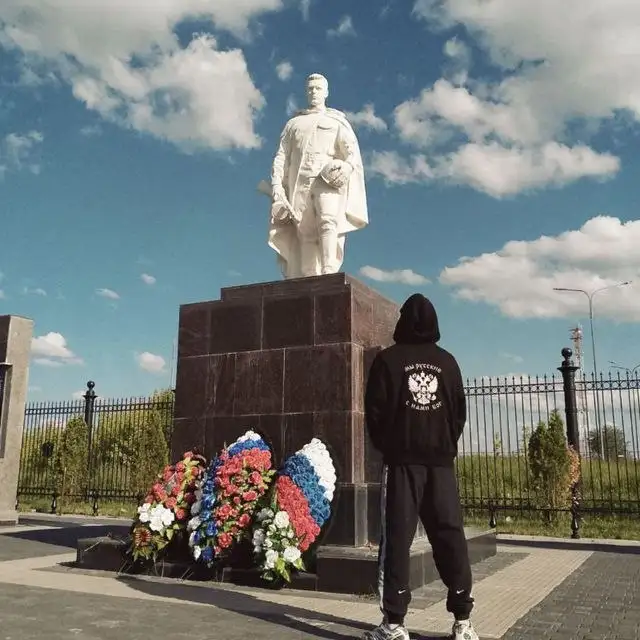 Кофта размер 48-50 оверсайз - Верхняя одежда (Одежда) в Челябинск