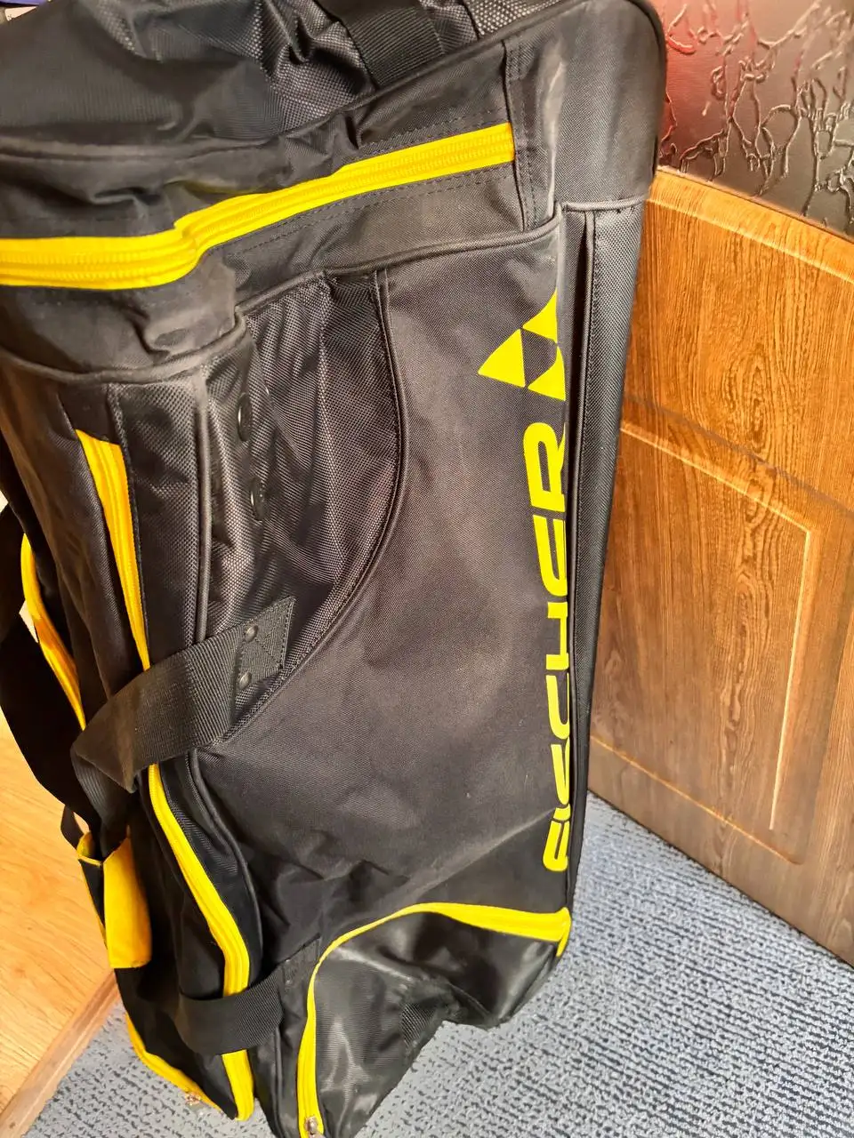 Продажа хоккейных краг CCM ft350 и баула Fischer - Спортивный инвентарь (Хобби и отдых) в Челябинск