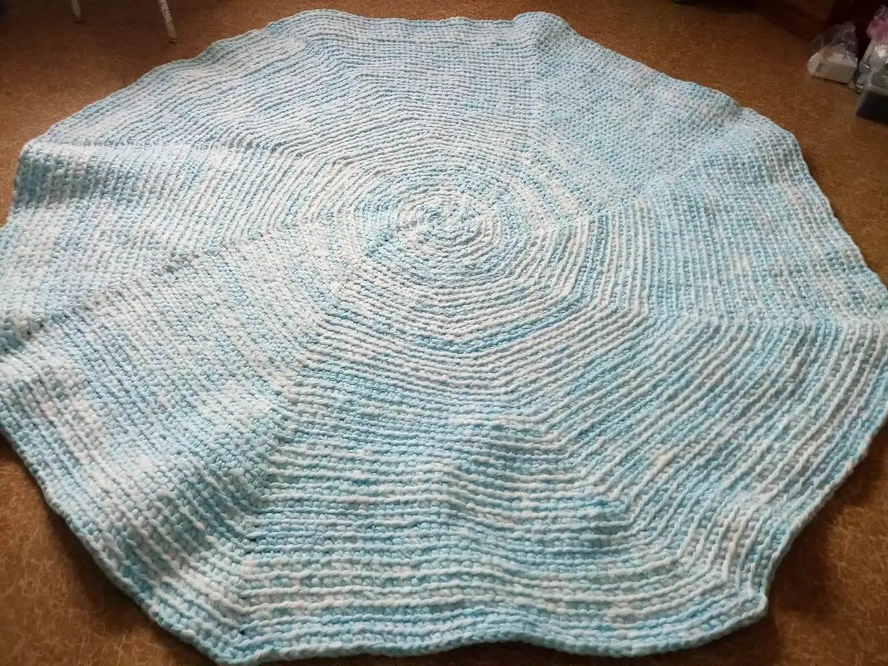 Новый вязаный крючком ковёр 225x225 см - Текстиль (Для дома и дачи) в Челябинск