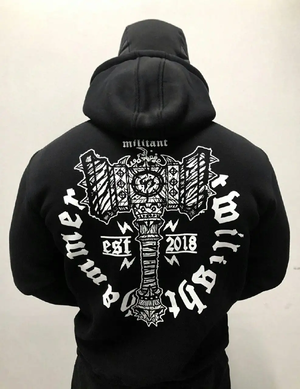 Продажа худи и футболок российского бренда Twilight Hammer - Верхняя одежда и футболки (Одежда) в Челябинск