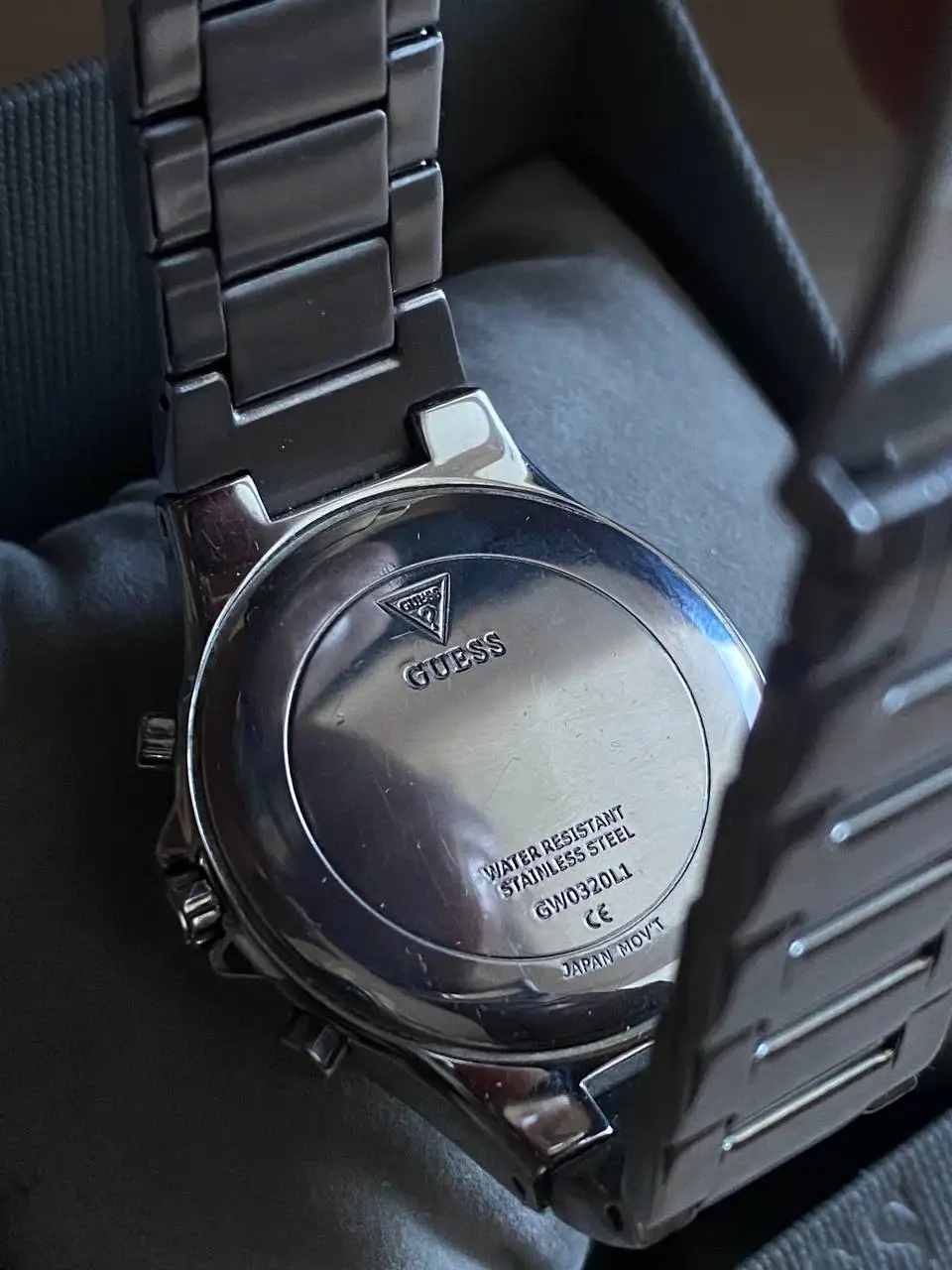 Часы GUESS б/у - Часы (Барахолка) в Челябинск