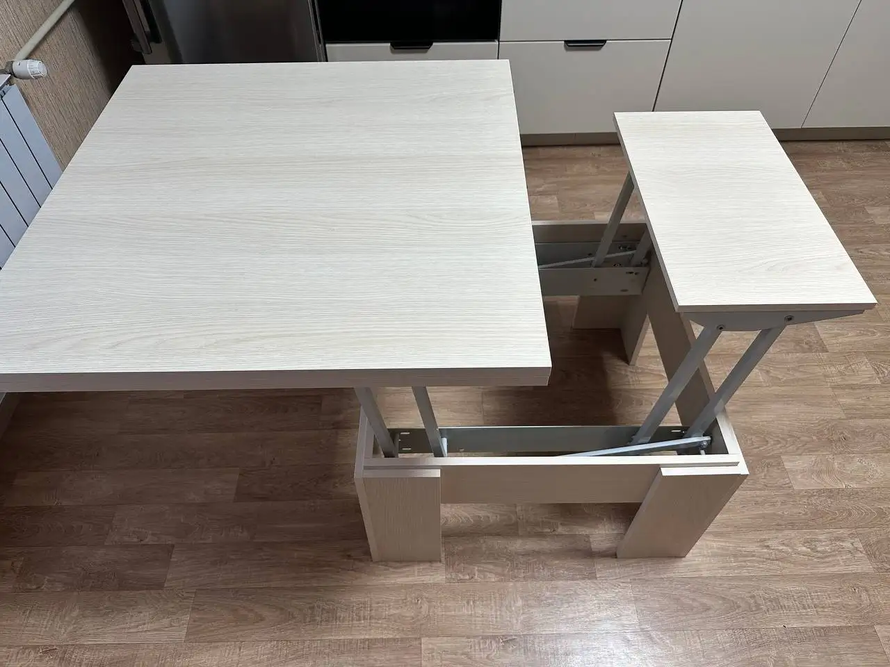 Стильный журнальный столик для современного интерьера - Мебель (Для дома и дачи) в Челябинск