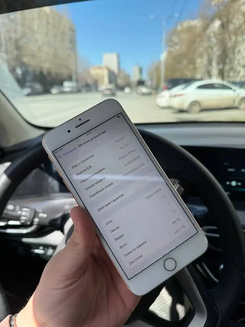 iPhone 8 plus 64Gb - Игровые консоли в Челябинск