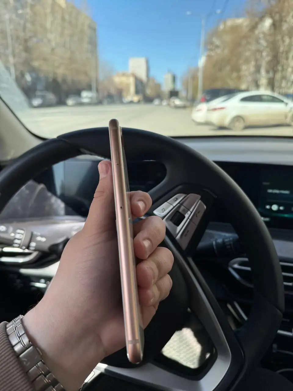 iPhone 8 plus 64Gb - Смартфоны (Электроника) в Челябинск