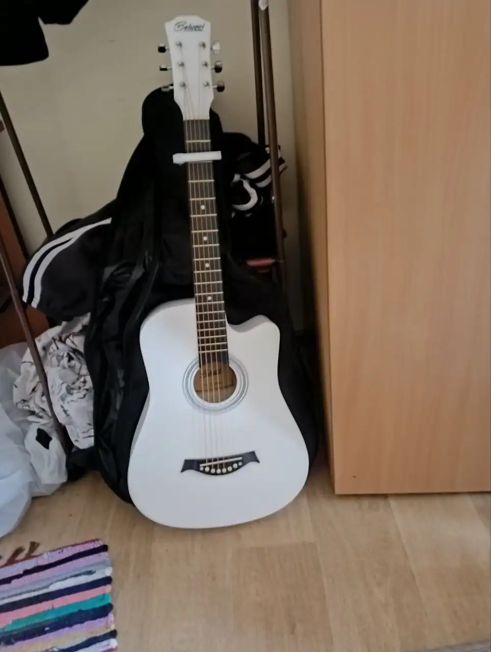 Новая гитара с чехлом - Музыкальные инструменты (Хобби и отдых) в Челябинск