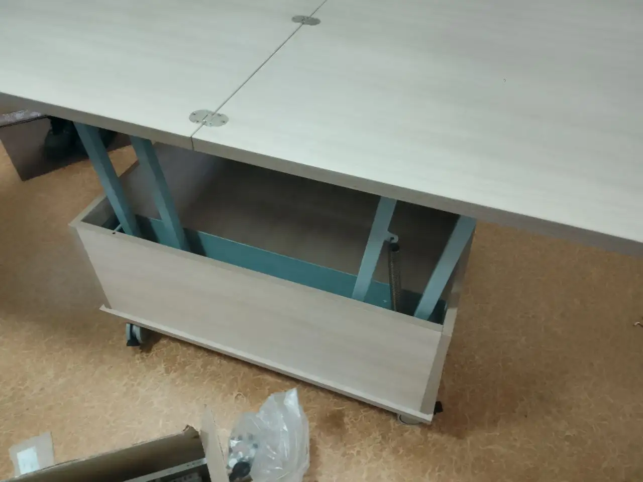 Продам новый стол трансформер - Столы (Для дома и дачи) в Челябинск