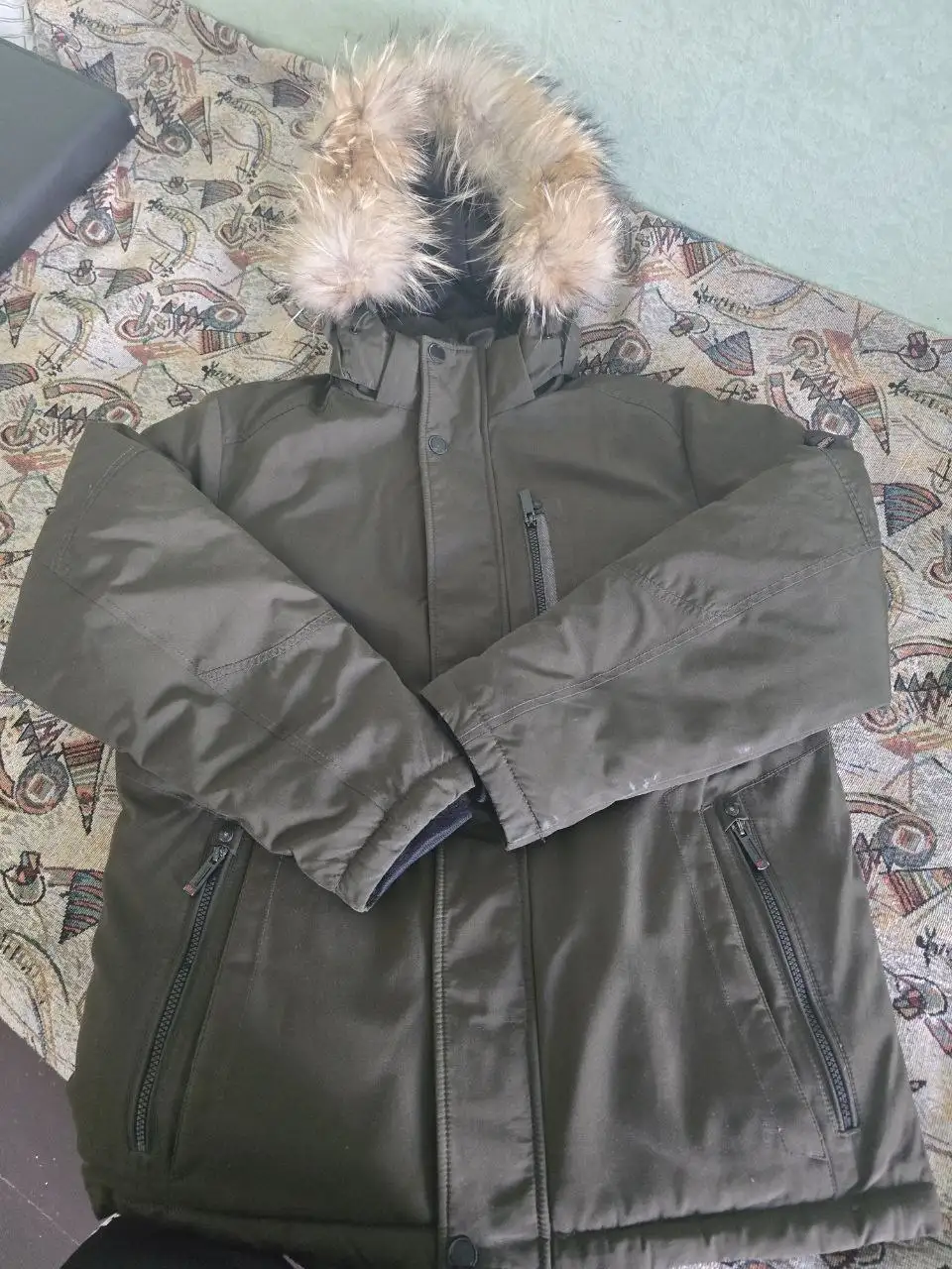 Продам зимнюю куртку и обувь - Верхняя одежда (Одежда) в Челябинск