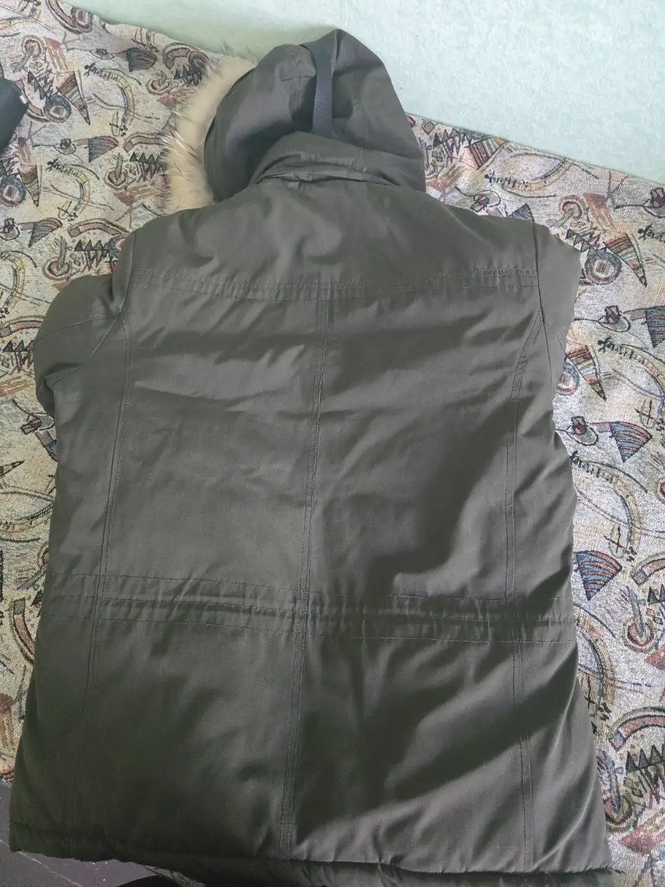 Продам зимнюю куртку и обувь - Верхняя одежда (Одежда) в Челябинск