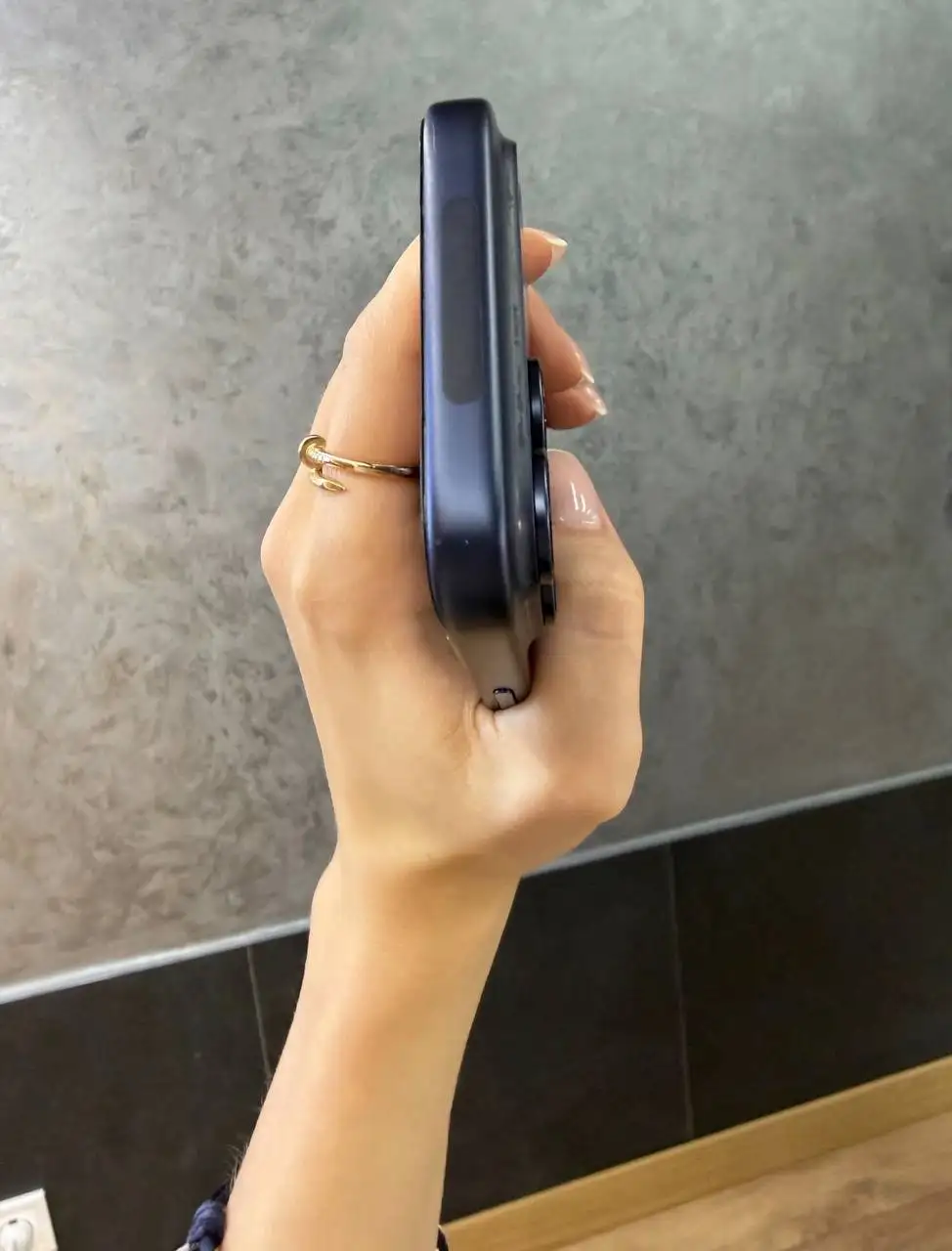 Продам iPhone 17 Pro Max 256ГБ в отличном состоянии - Смартфоны (Электроника) в Челябинск