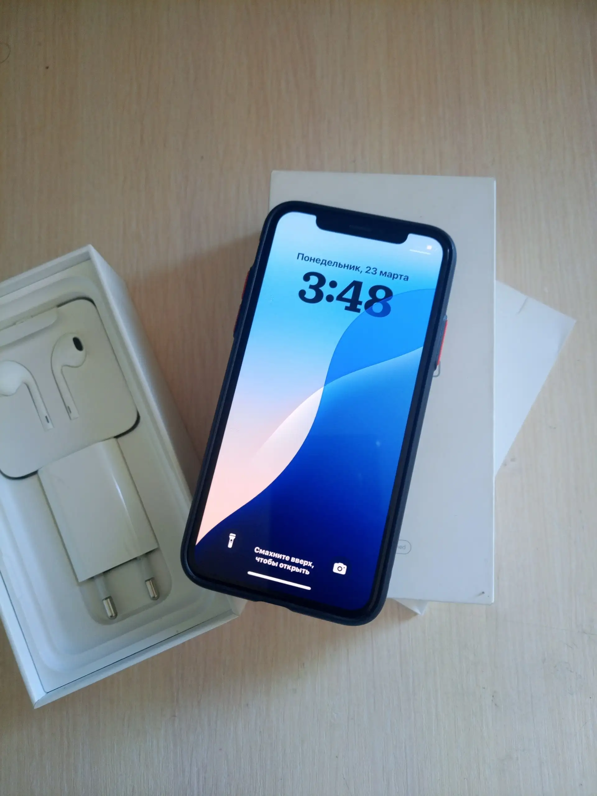 iPhone Xs 64GB с царапинами - Смартфоны (Электроника) в Челябинск