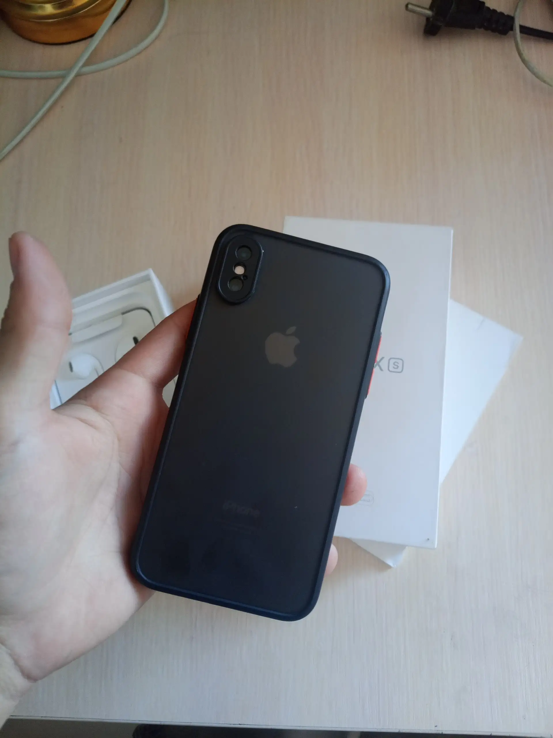iPhone Xs 64GB с царапинами - Смартфоны (Электроника) в Челябинск