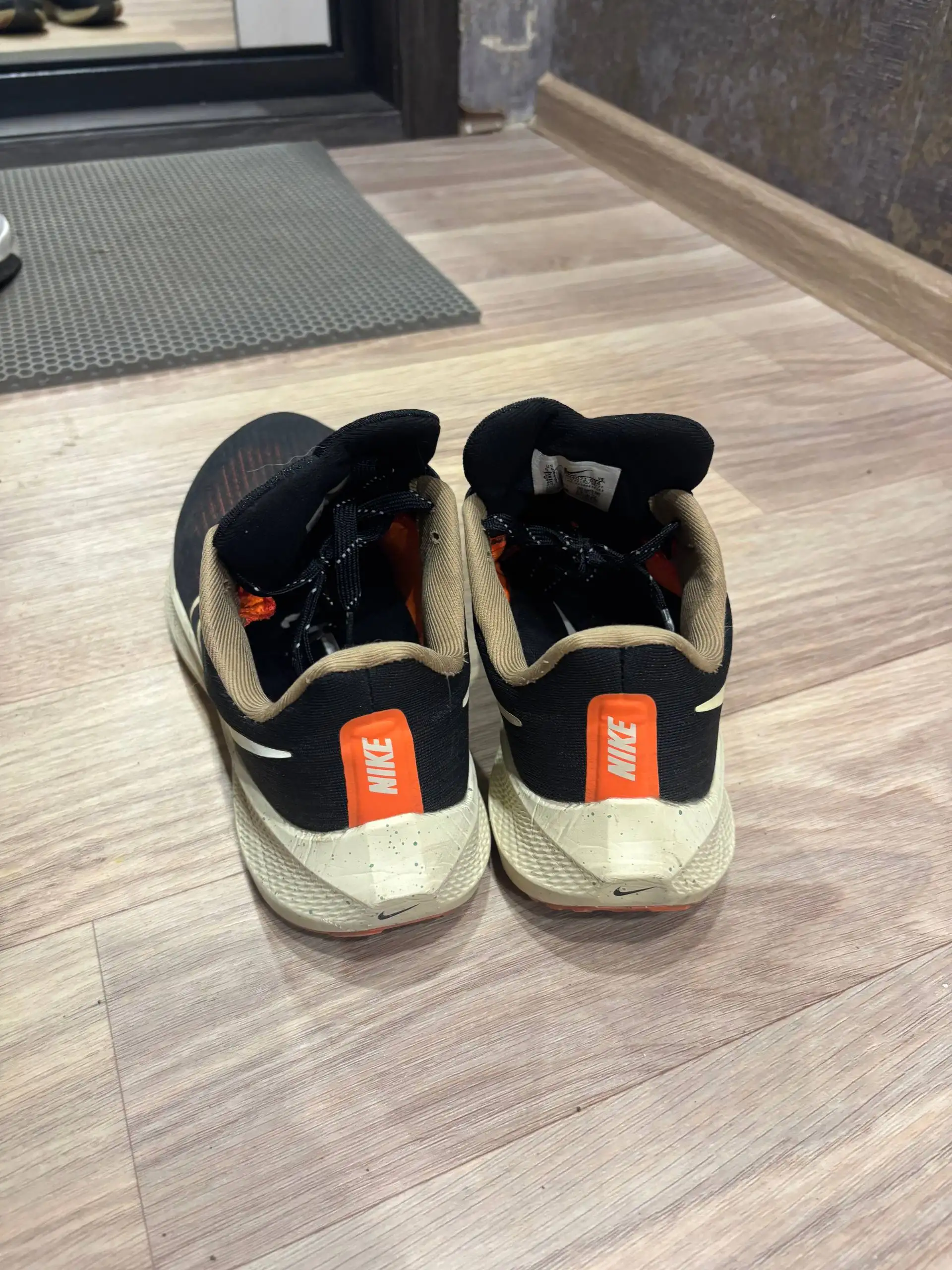 Продам вещи в хорошем состоянии - Барахолка в Челябинск