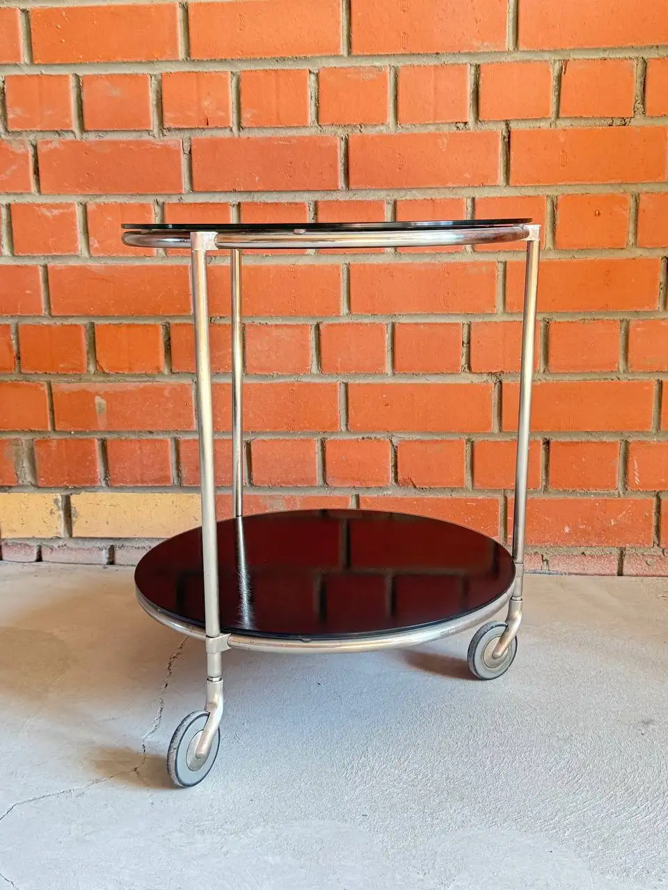 Продажа скейтборда и столика - Барахолка в Челябинск