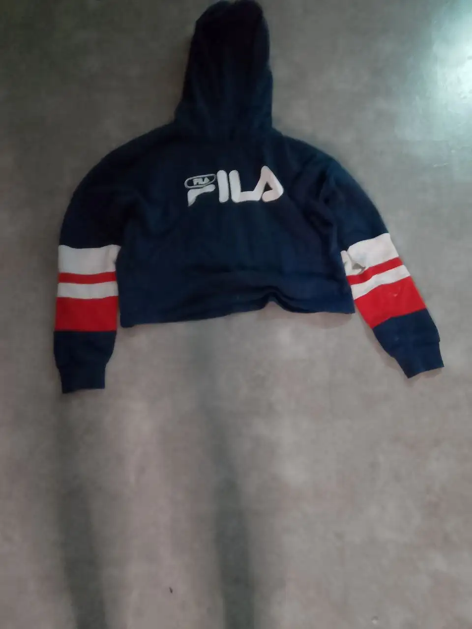 Продам толстовку FILA женская - Женская одежда (Одежда) в Челябинск