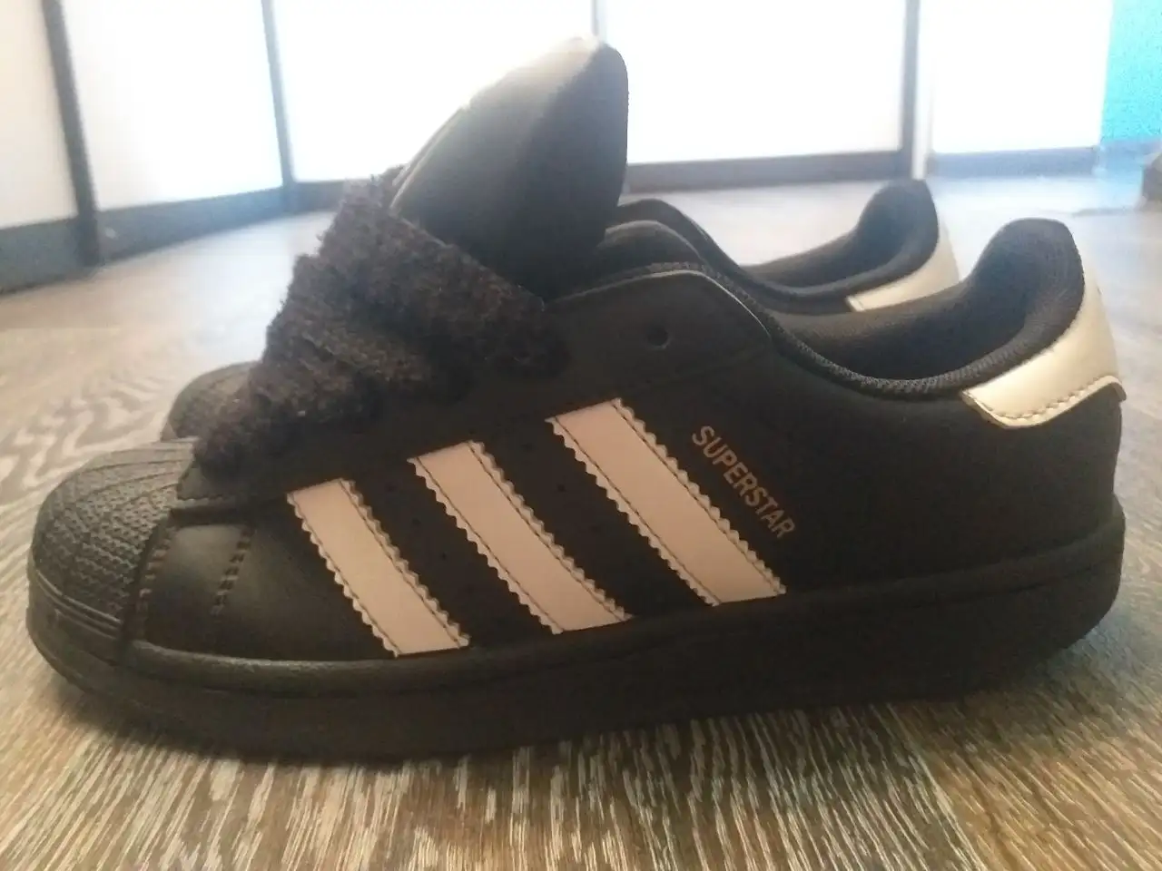 Продам Adidas Superstar 38-39 - Обувь (Одежда) в Челябинск