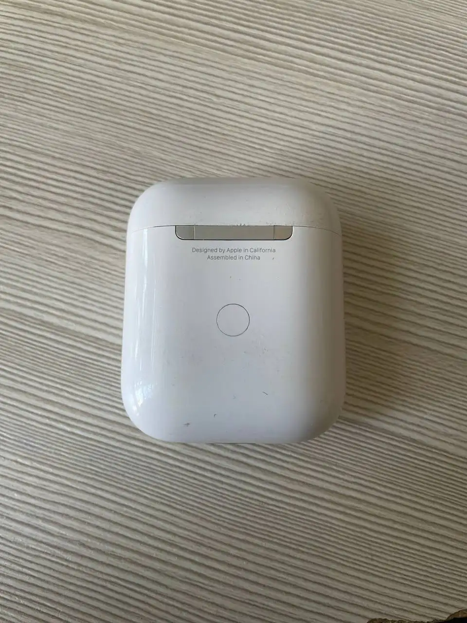Продаю AirPods 1 оригинал - Электроника в Челябинск