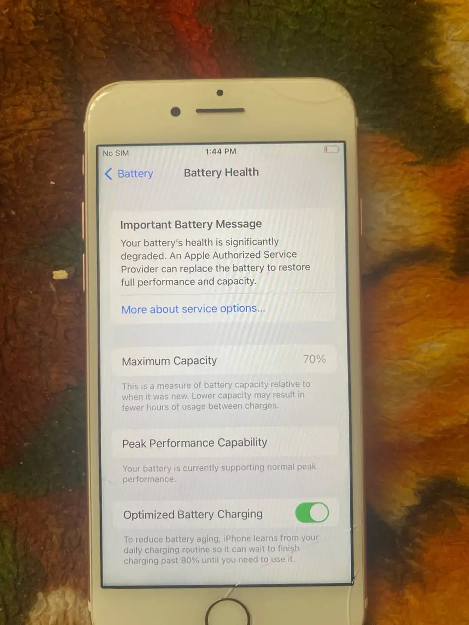 iPhone 7 32 ГБ с трещинами на экране - Смартфоны (Электроника) в Челябинск