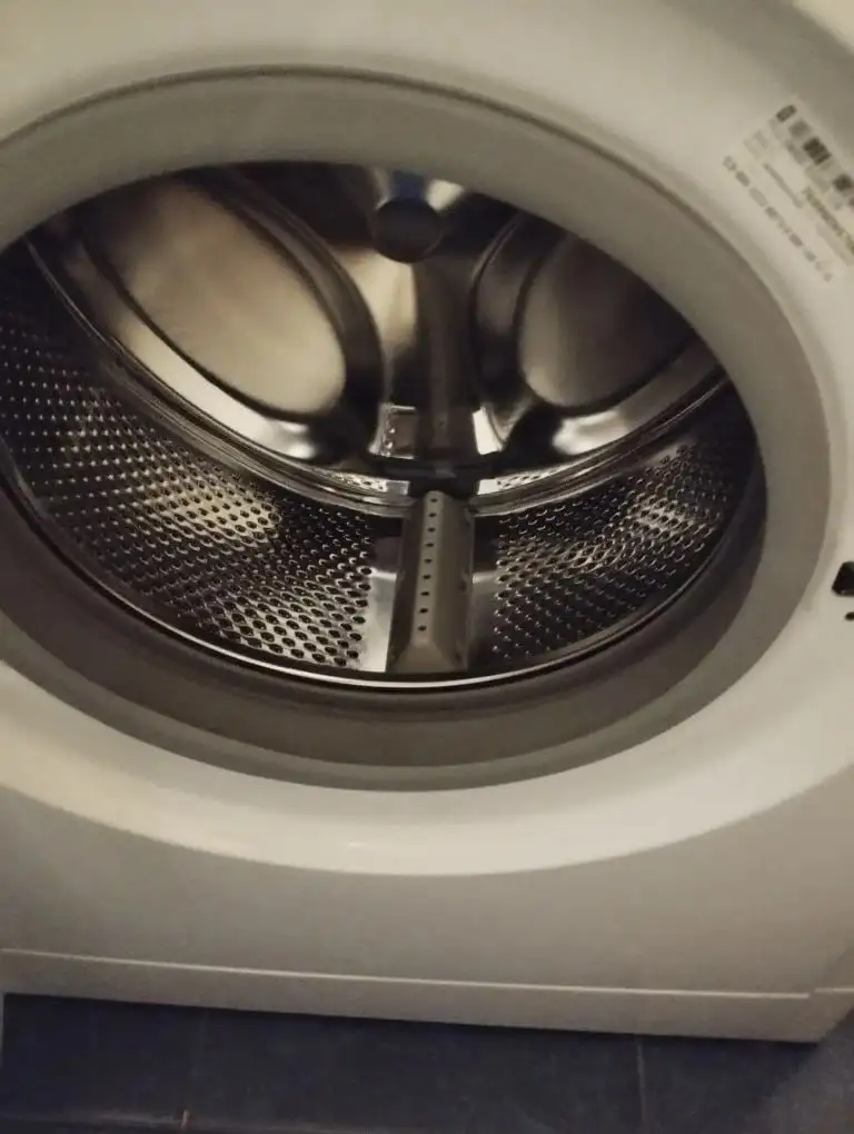 Стиральная машина INDESIT 5 кг - Бытовая техника (Для дома и дачи) в Челябинск