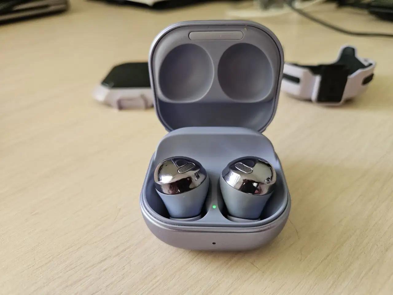Samsung Galaxy Buds Pro - Гарнитуры и наушники (Электроника) в Челябинск