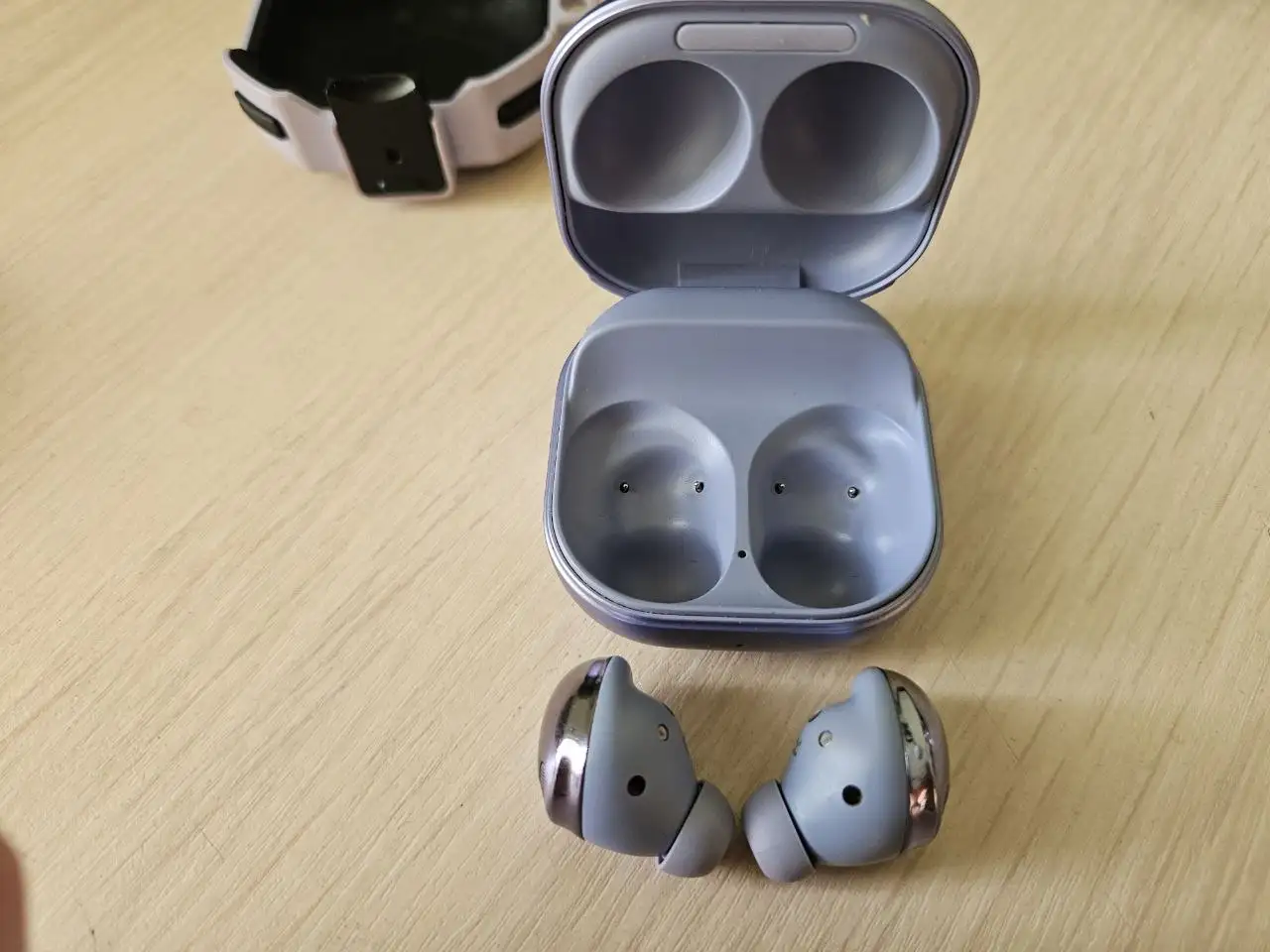 Samsung Galaxy Buds Pro - Гарнитуры и наушники (Электроника) в Челябинск