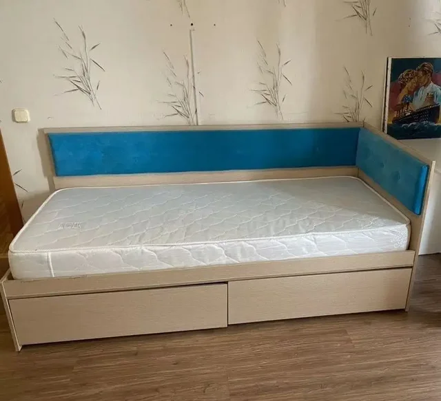 Продам кровать с ящиками и матрасом - Кухни в Челябинск
