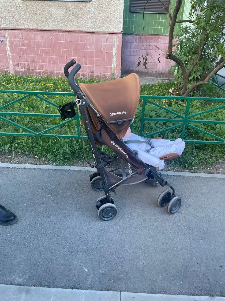Продам прогулочную коляску - Коляски (Товары для детей) в Челябинск