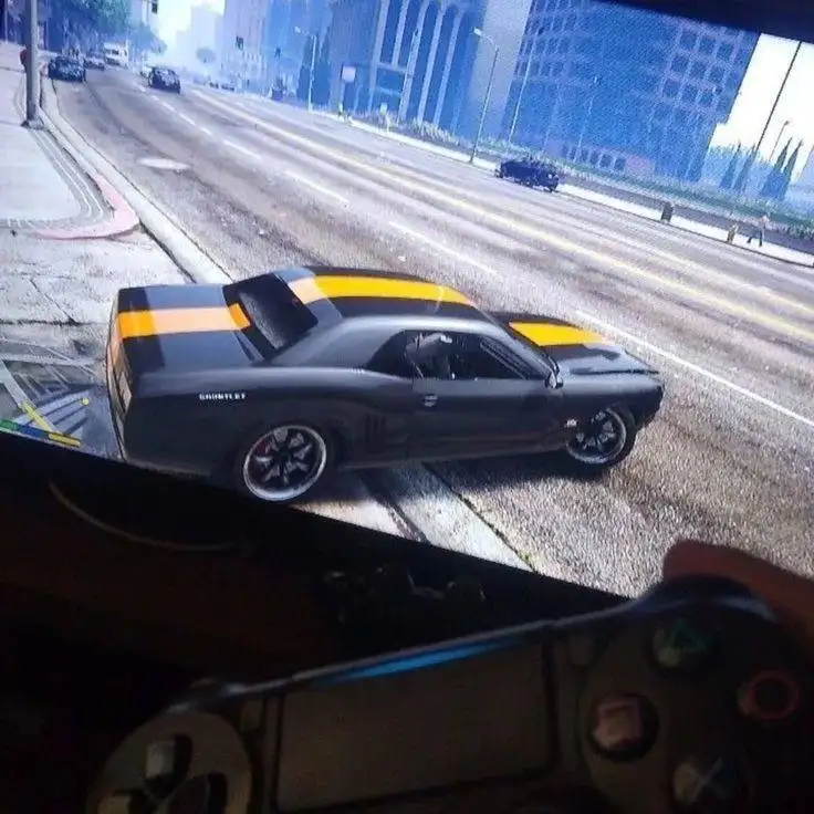 PS4 Pro с возможностью запуска резервных копий - Игровые приставки (Электроника) в Челябинск