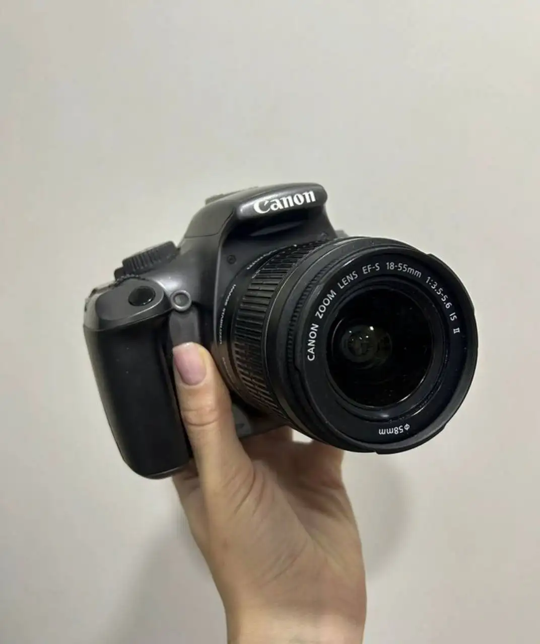 Продается б/у зеркальный фотоаппарат Canon EOS 1100D с объективом - Фототехника (Электроника) в Челябинск