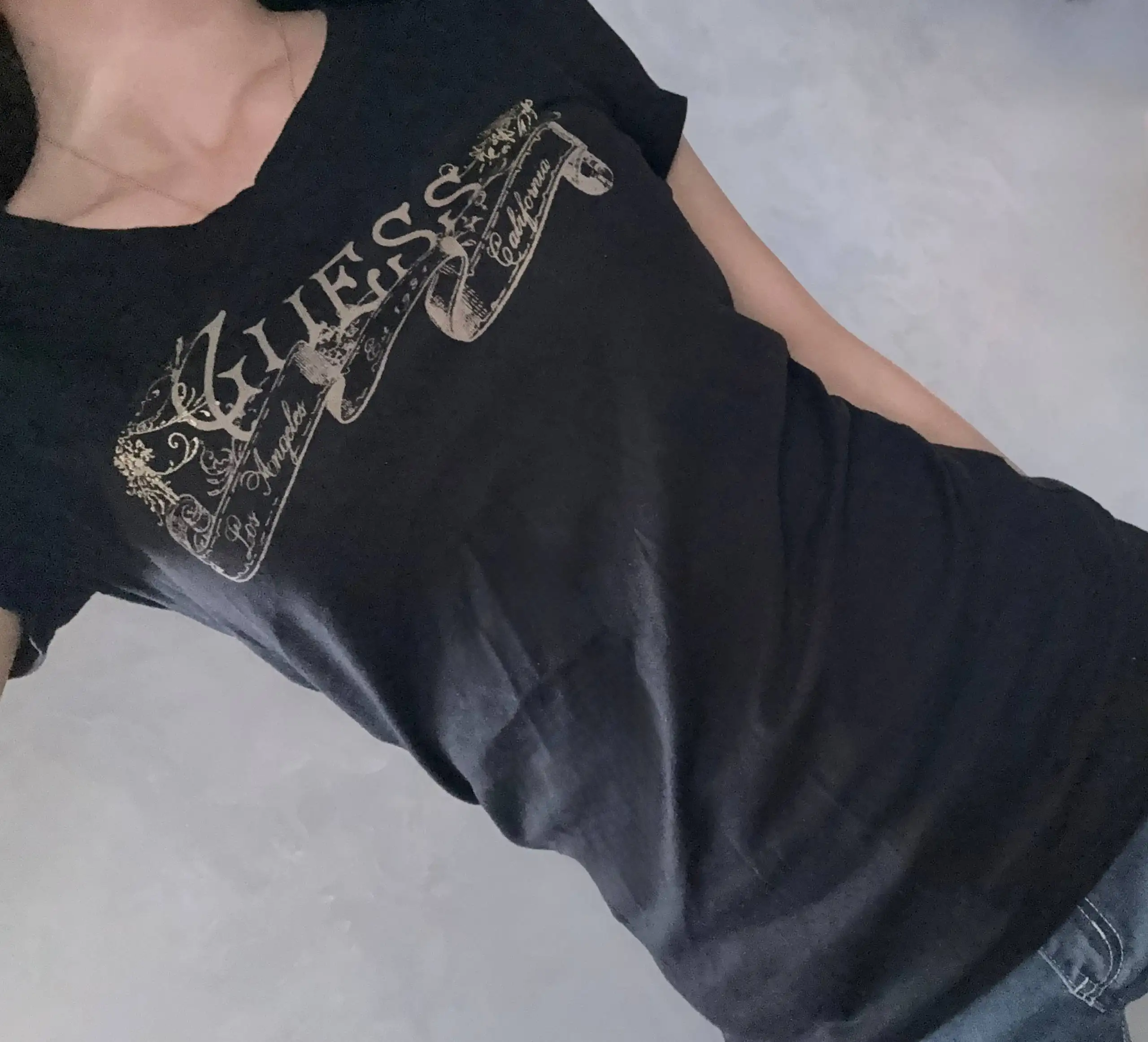 Футболки женские Guess и Levi's винтаж - Женская одежда (Одежда) в Челябинск
