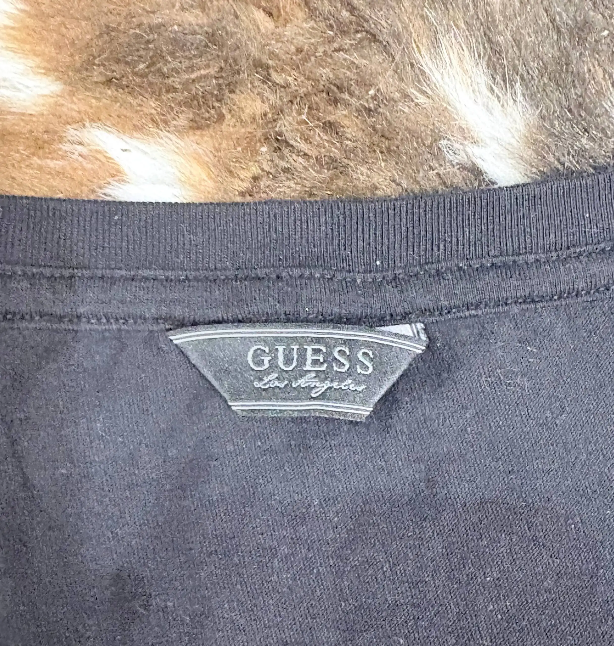 Футболки женские Guess и Levi's винтаж - Женская одежда (Одежда) в Челябинск