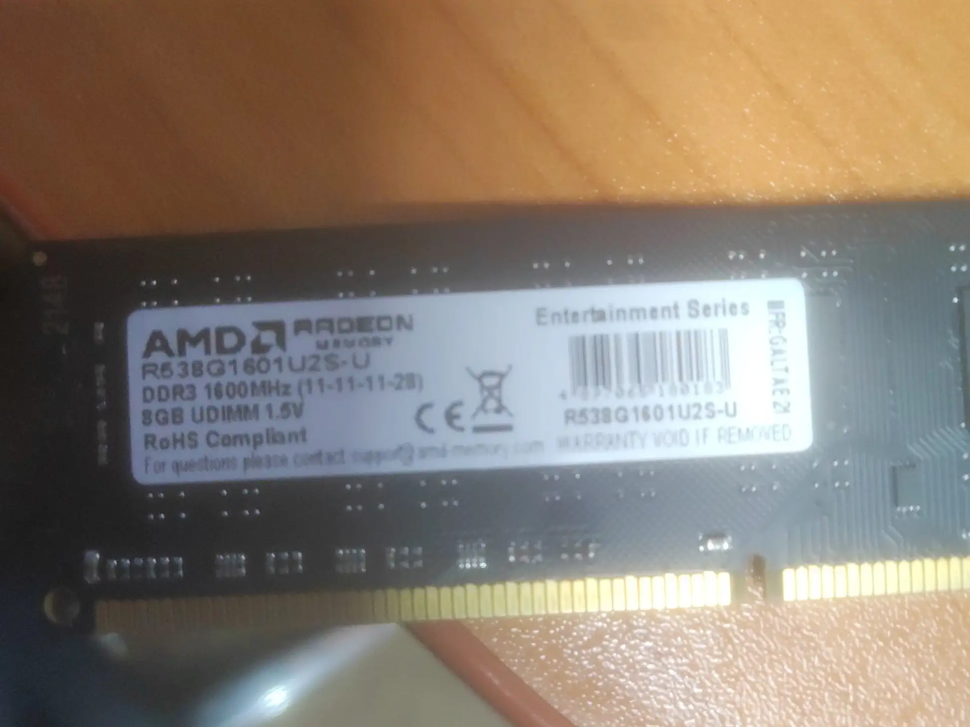 Продам ОЗУ AMD DDR3 8GB 1600Hz - Оперативная память (Электроника) в Челябинск