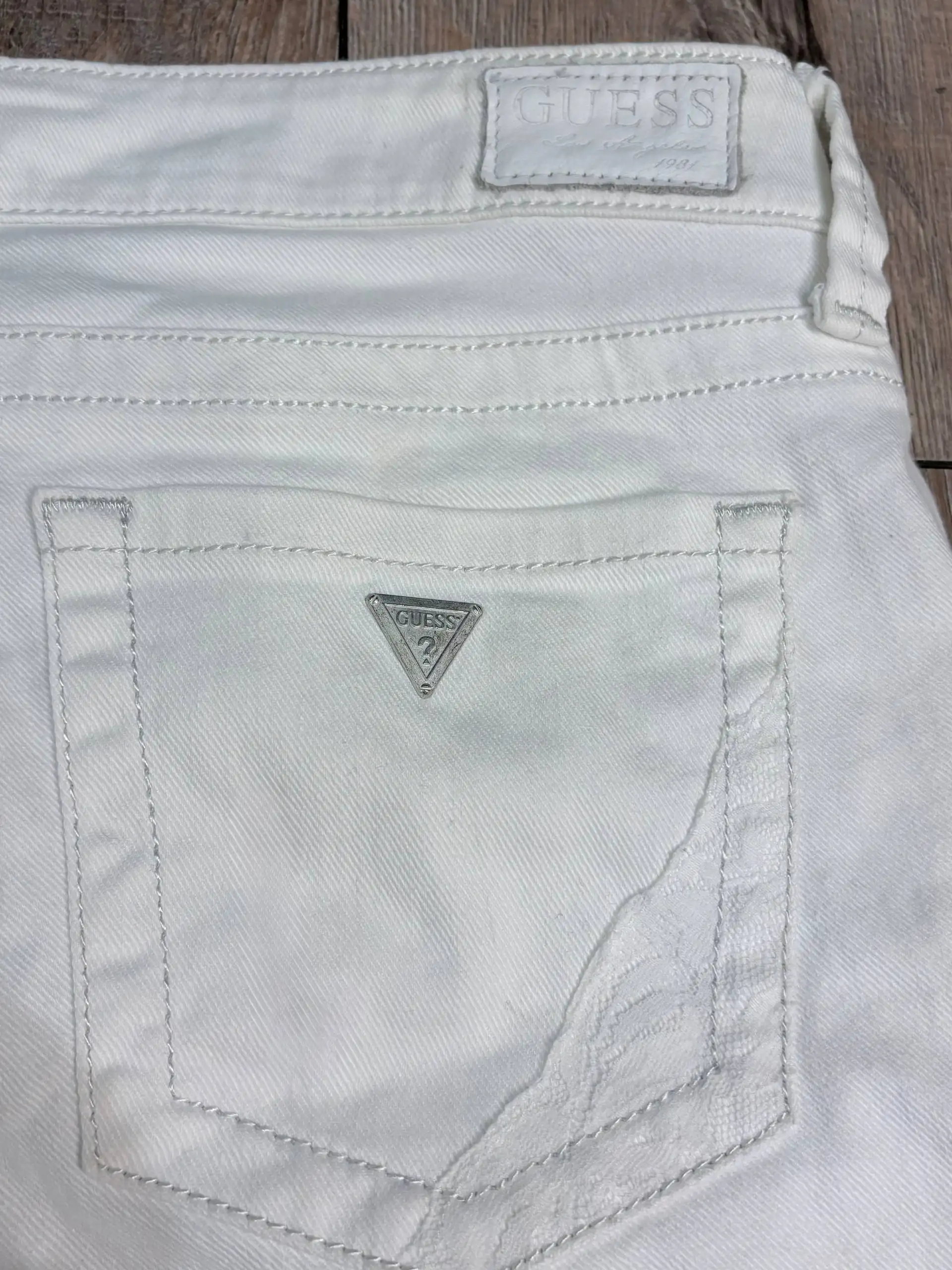 Джинсы Guess скини с кружевом - Женская одежда (Одежда) в Челябинск