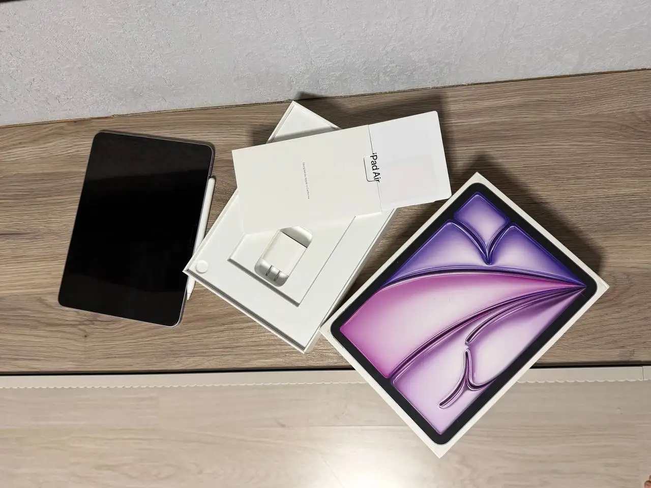 Продаю IPad Air 11 (M2), 128гб + Apple Pencil Pro - Планшеты (Электроника) в Челябинск