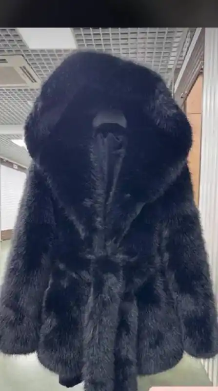 Стильная эко-шуба