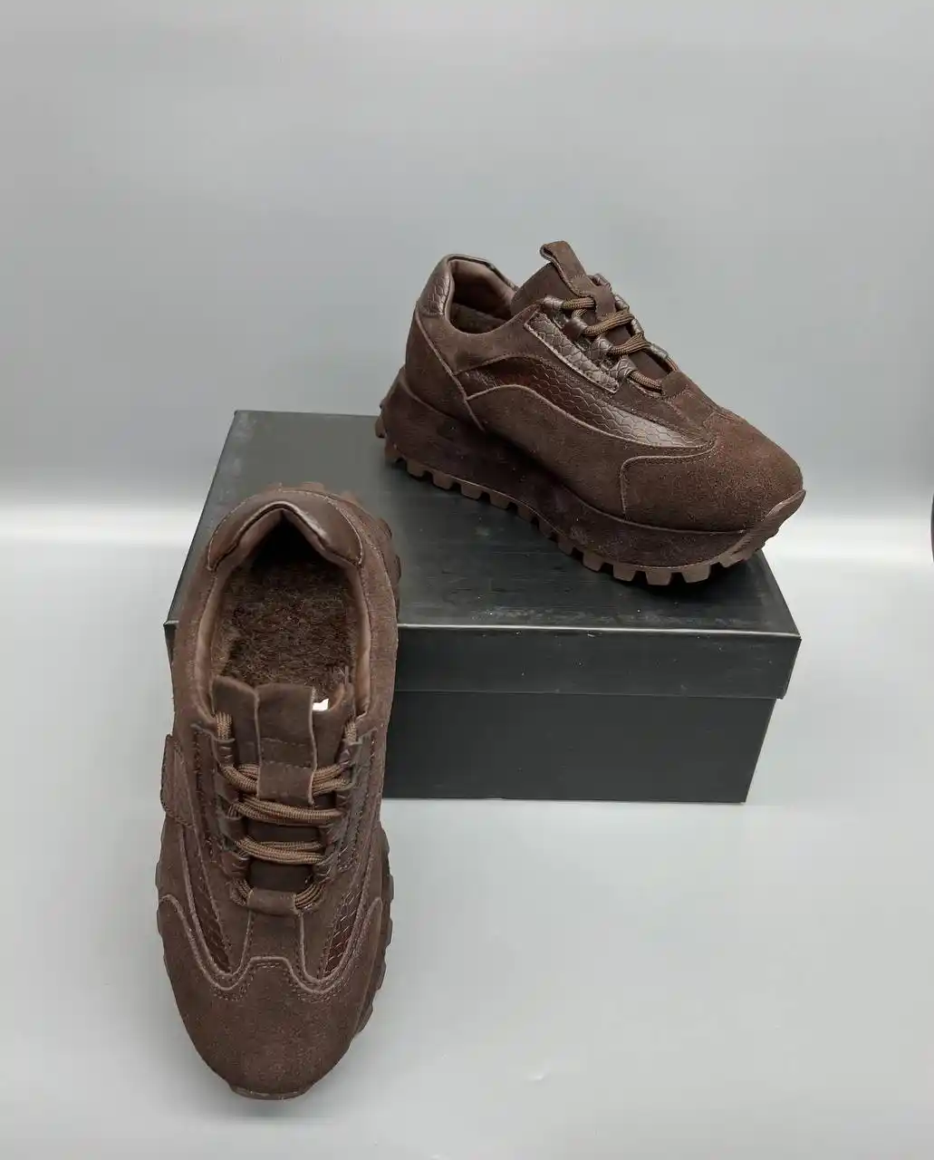 Кроссовки 36-40 замш/кожа/внутри шерсть