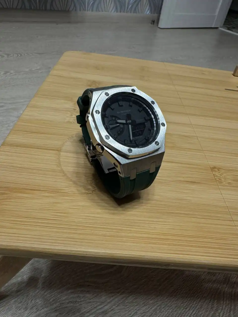 Продам Casio G-Shock GA2100